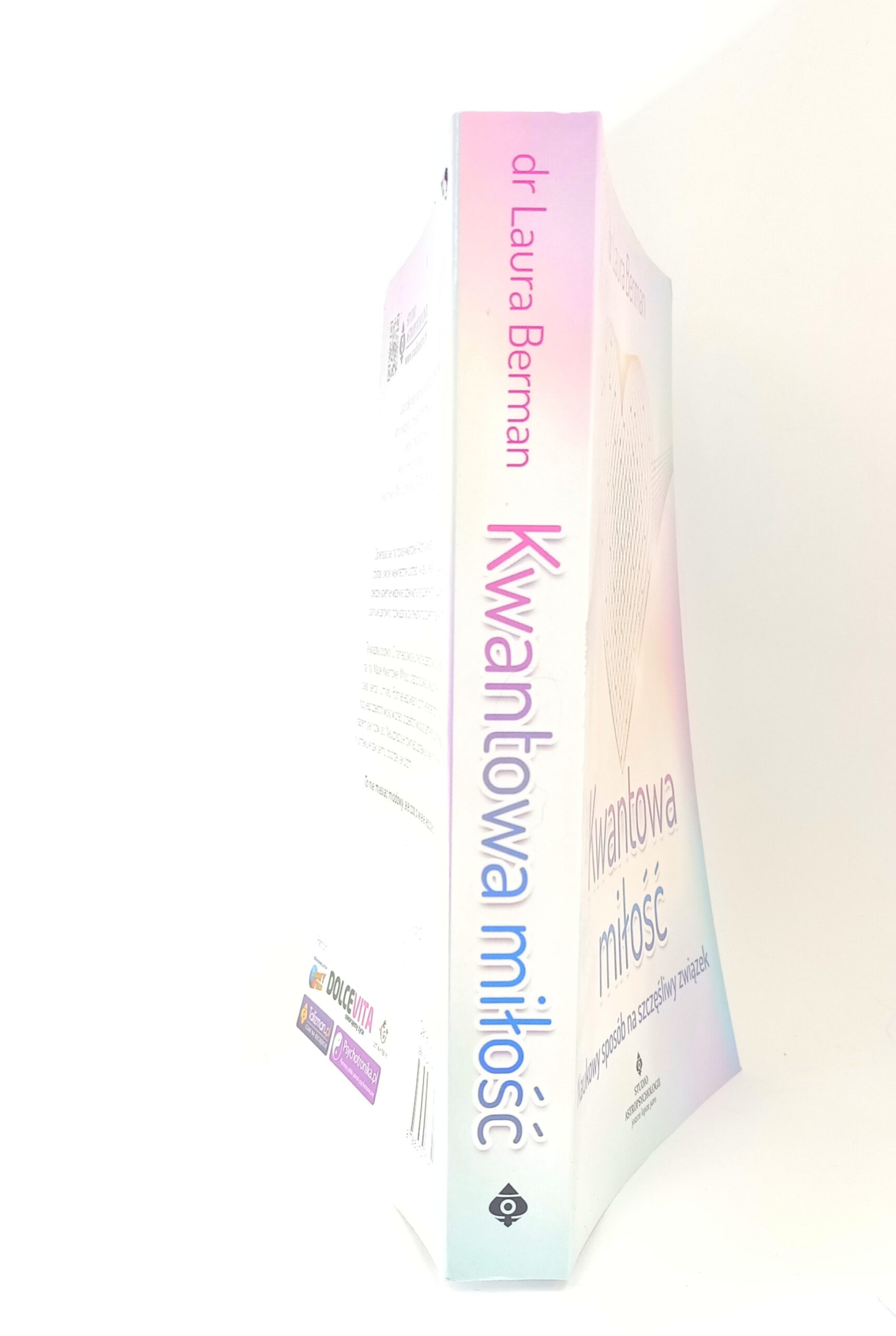 kwantowa miłość grzbiet książki w antykwariat książki używane Szczecin